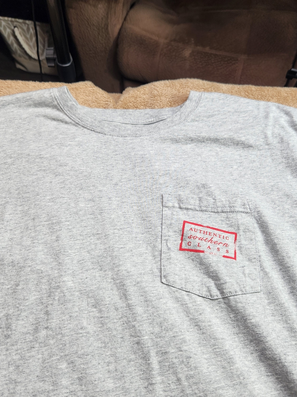 Southern Marsh Collection Graphic Tee - Grey with Red & Blue Duck Logo 2X - Picture 4 of 10
